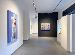 Giuseppe Veneziano alla Galleria Punto Sull’Arte con la sua mostra personale “Ogni favola è un gioco”