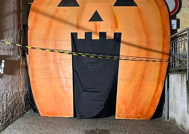 Un successo Halloween a Galliate Lombardo: oltre 500 persone nel “tunnel della paura”