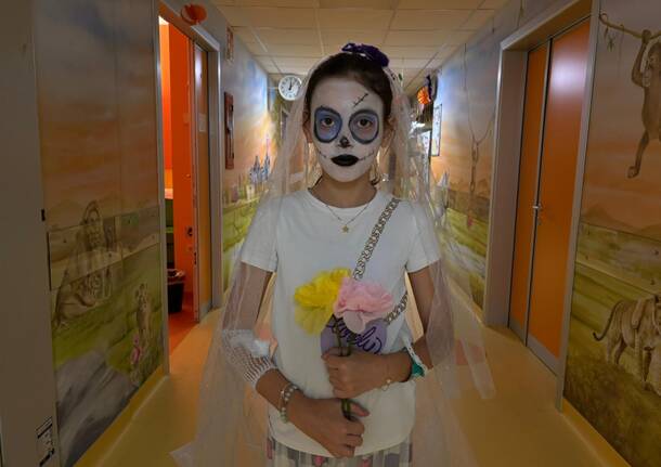 Halloween in corsia nei reparti pediatrici di Varese