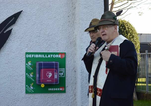 Inaugurati agli alpni di Malnate Defibrillatore e statua della Vergine