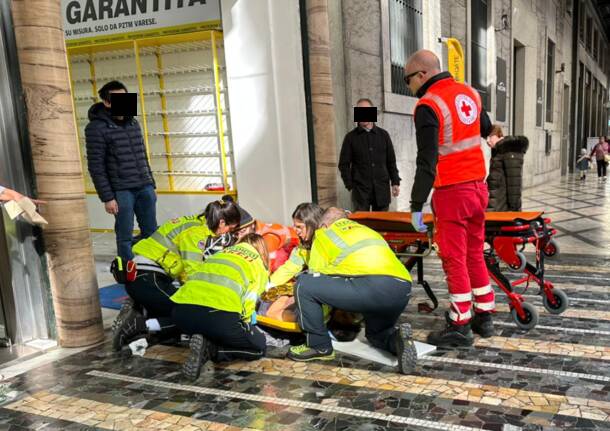 incidente via volta varese