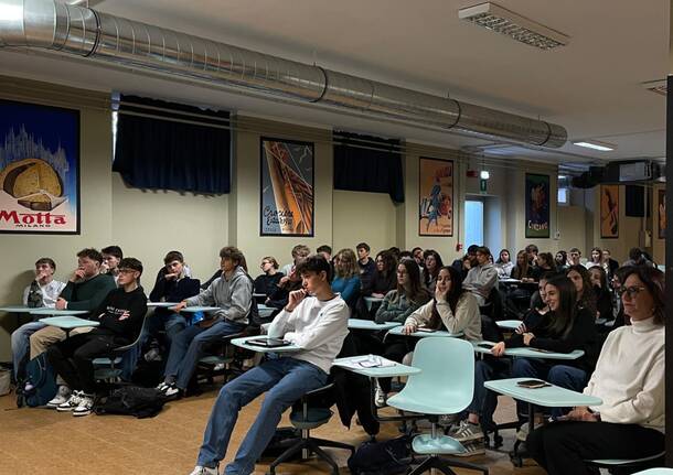 incontro alberto nava