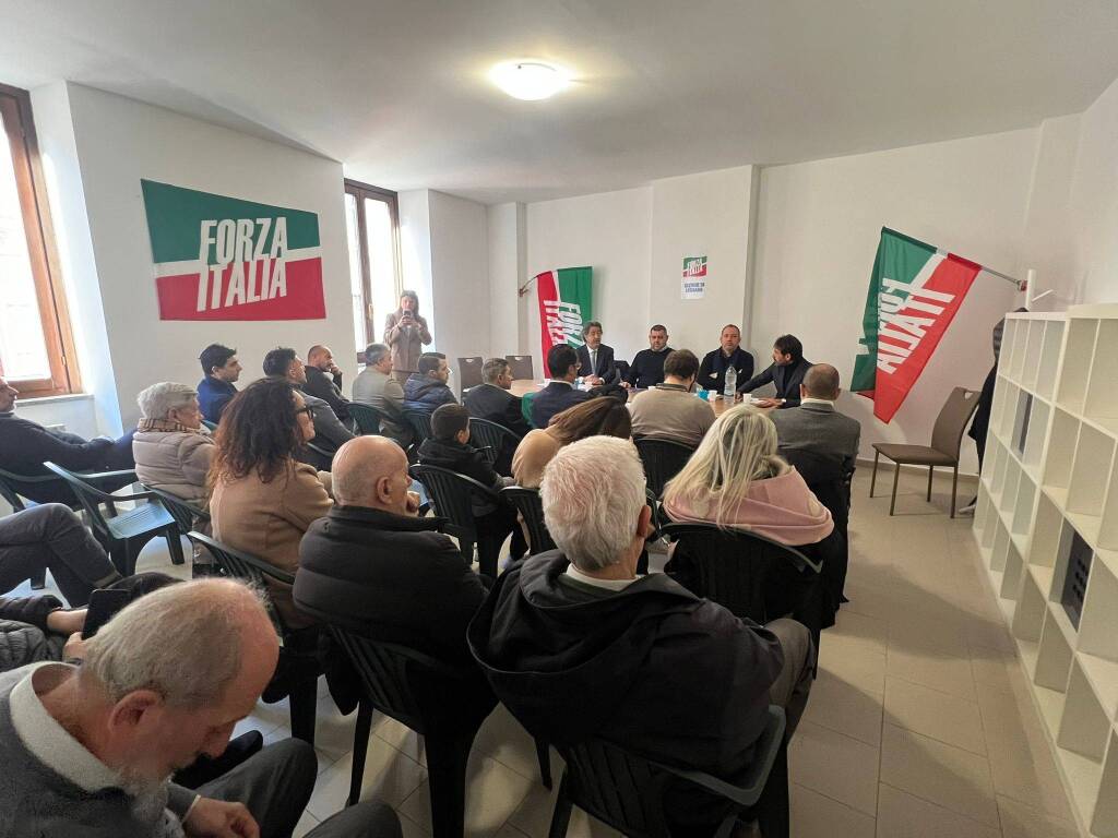 L'onorevole Sorte ospite alla sezione legnanese di Forza Italia