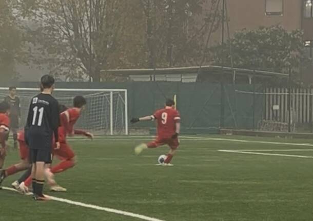 L'Under 15 del Calcio Canegrate vince 5 a 1 contro Universal Solaro