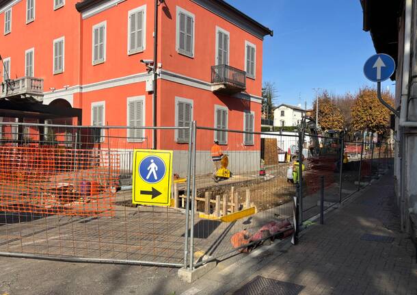 Lavori fogna Cavaria 