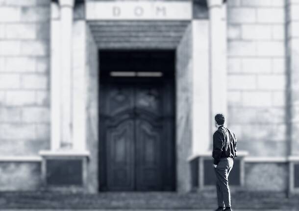 oltre la collina documentario busto garolfo