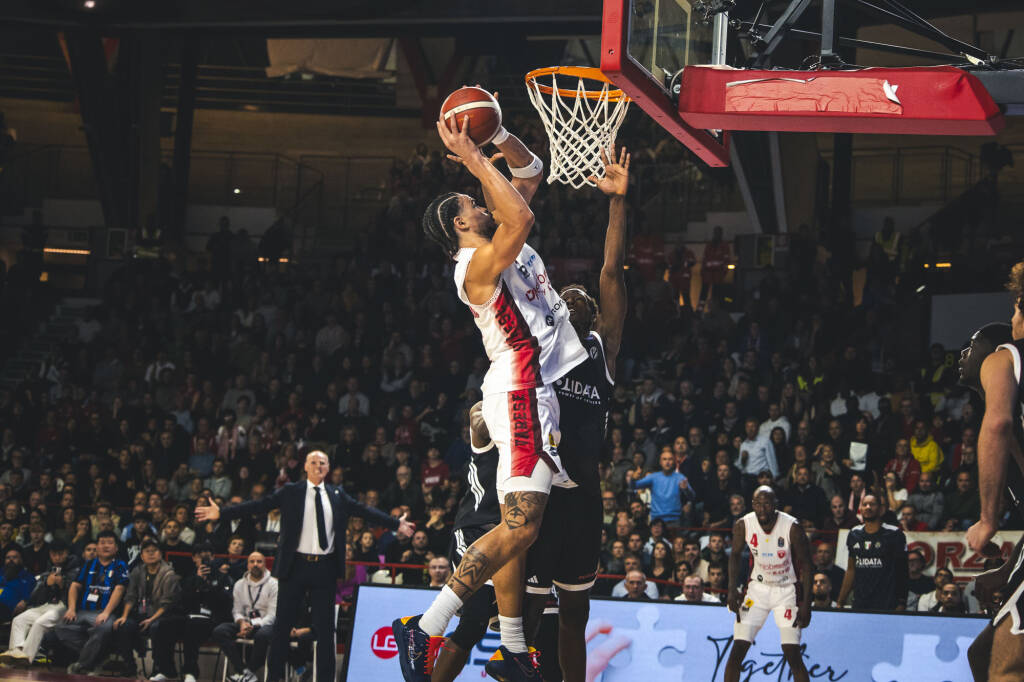 Openjobmetis Varese – Olidata Bologna 77-83