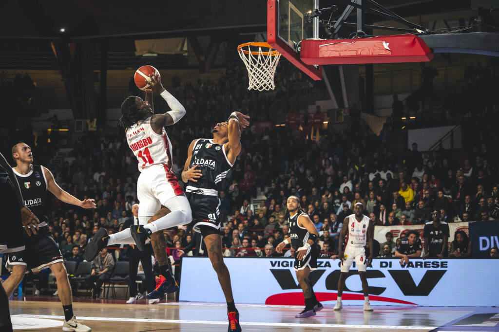 Openjobmetis Varese – Olidata Bologna 77-83