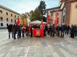  presidio in piazza San Magno a Legnano della Spi Cgil 