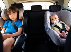 bambini sicurezza auto