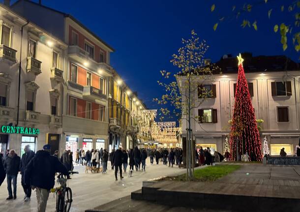 Si accende il Natale a Legnano 