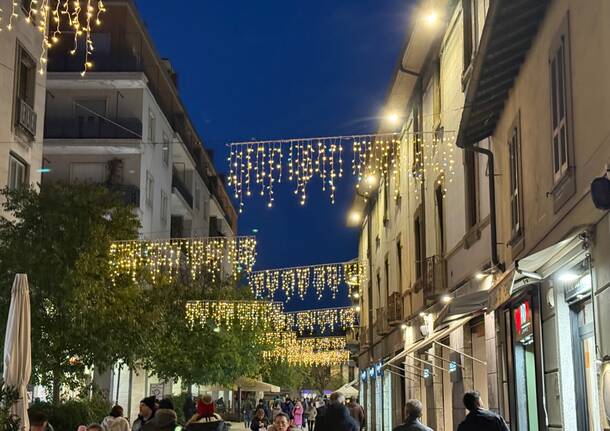 Si accende il Natale a Legnano 