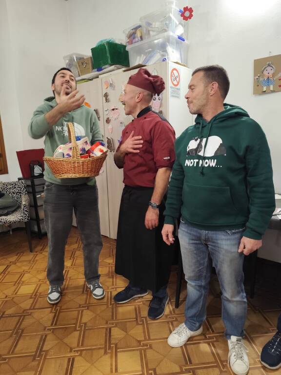 Solidarietà e cucina a Villa Comerio 