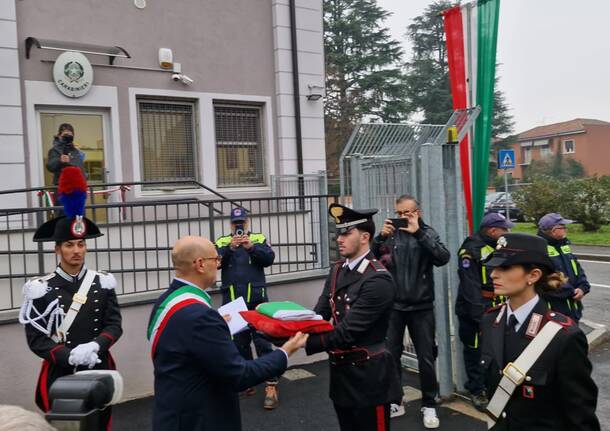Taglio del nastro per la "nuova" caserma dei Carabinieri di Parabiago