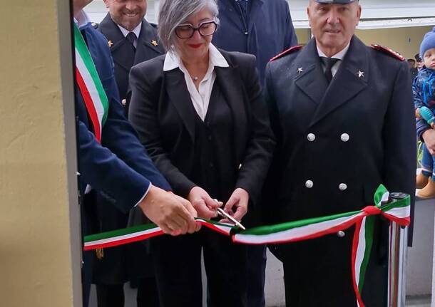 Taglio del nastro per la "nuova" caserma dei Carabinieri di Parabiago