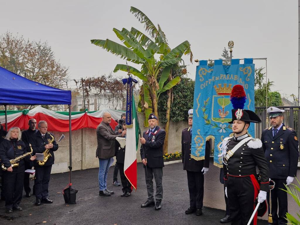 Taglio del nastro per la "nuova" caserma dei Carabinieri di Parabiago