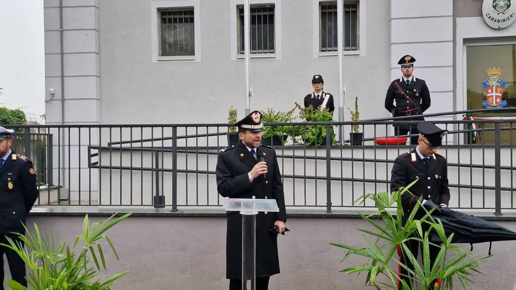 Taglio del nastro per la "nuova" caserma dei Carabinieri di Parabiago