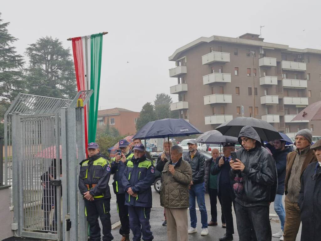 Taglio del nastro per la "nuova" caserma dei Carabinieri di Parabiago