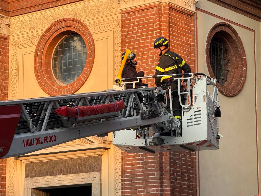 Vigili del fuoco di Legnano in piazza San Magno per il patrono della città
