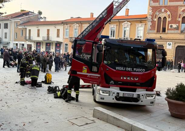 Vigili del fuoco di Legnano in piazza San Magno per il patrono della città