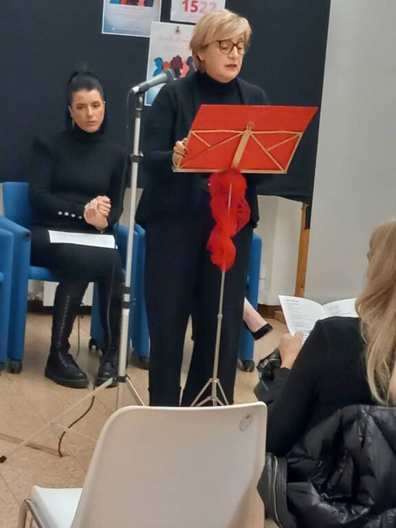 Violenza contro le donne a Villa Adele a San Vittore Olona