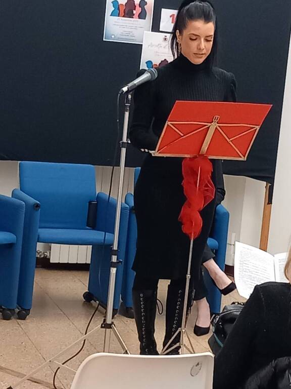 Violenza contro le donne a Villa Adele a San Vittore Olona