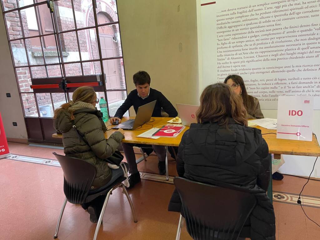 755 colloqui alla Fiera del Lavoro di Legnano
