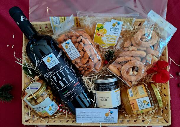 Cesti biologici e abiti vintage per un Natale solidale all’Alveare di Buguggiate