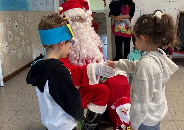 Babbo Natale in visita all’asilo Frascoli di Gurone