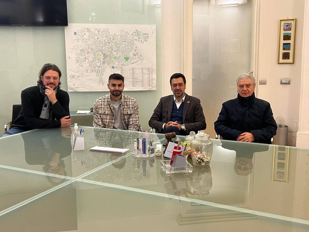 Christian Calabrò premiato dal sindaco di Legnano