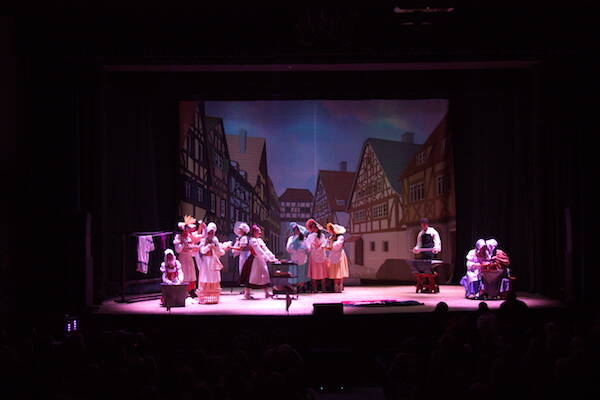 "È una storia sai…" al Manzoni di Busto 