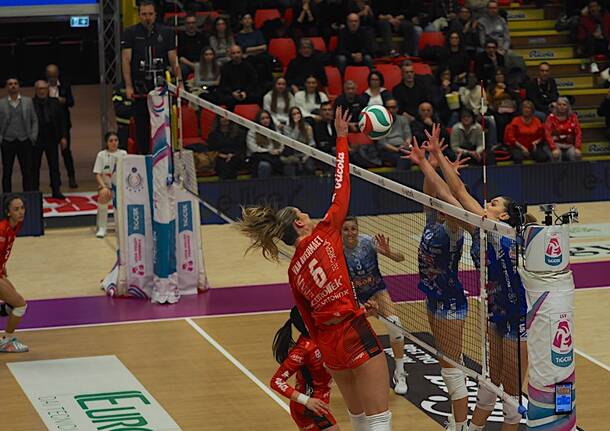 Volley: Eurotek Laica Busto A. – Igor Gorgonzola Novara 2-3