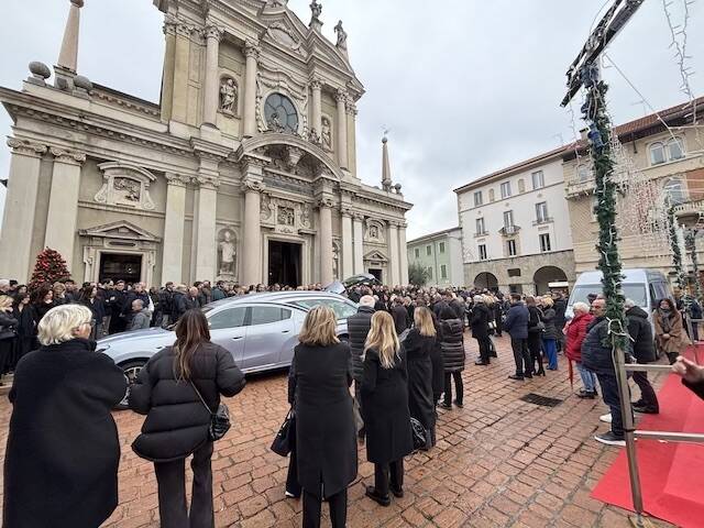 Funerali Bruno Paneghini