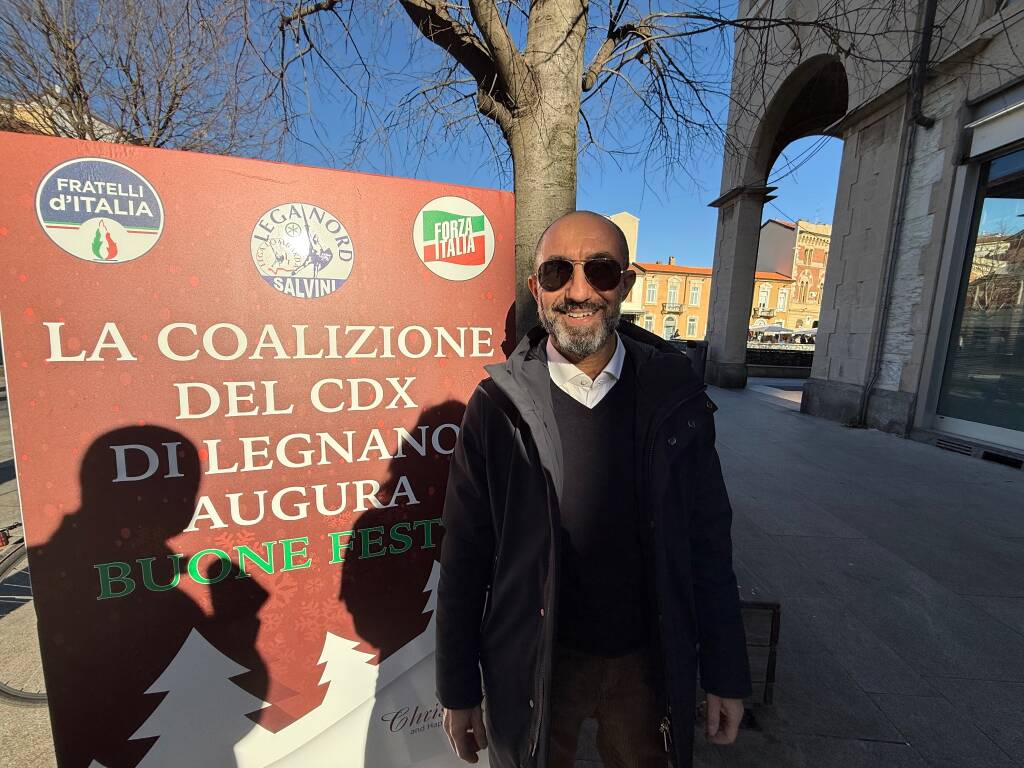 Gazebi politici in centro e in piazza Mercato a Legnano 