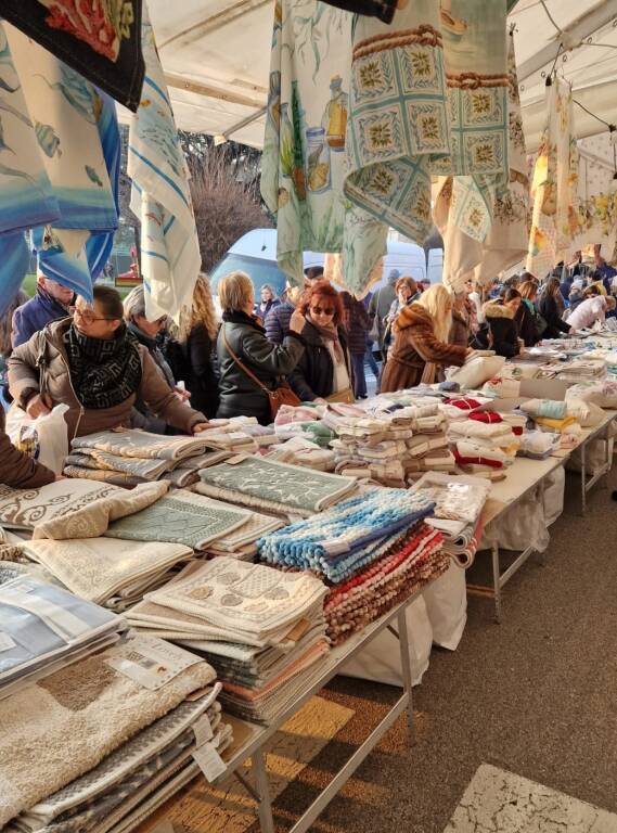 Gli Ambulanti di Forte dei Marmi® a Origgio