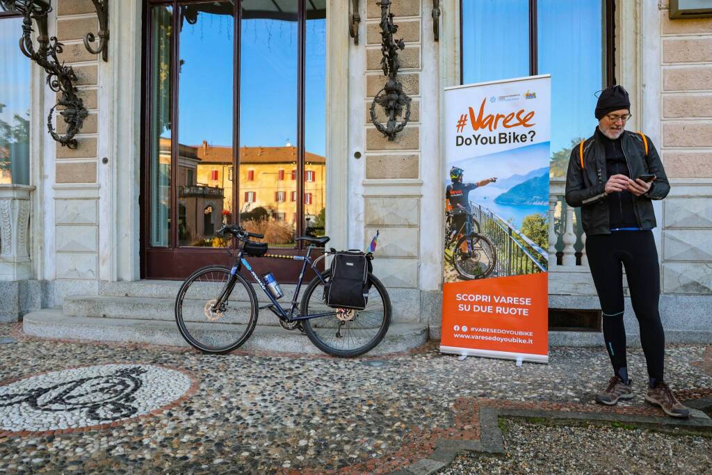 I giornalisti del mondo turistico e cicloturistico in visita alla zona dei laghi