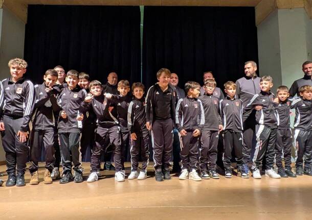 Il G.S. Mocchetti festeggia in Natale tra premi e emozioni rosso-granata