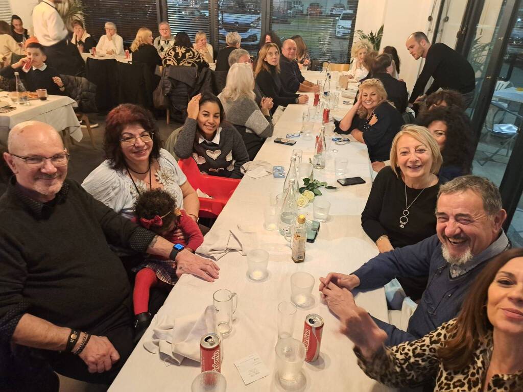 Il gruppo facebook "Ovunque è Legnano...e non solo" si ritrova in pizzeria