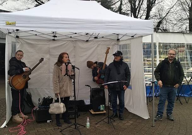 Il Natale in "Musica al Mercato di Legnano" per rilanciare banchi e commercio