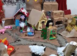 Il presepe "fatto a casa" all'asilo di Crenna