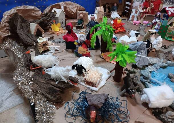 Il presepe “fatto a casa” all’asilo di Crenna