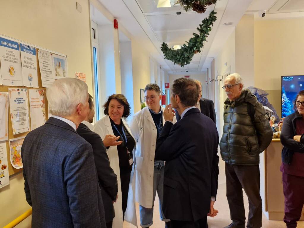 Il presidente della Lombardia Fontana a La Provvidenza di Busto Arsizio