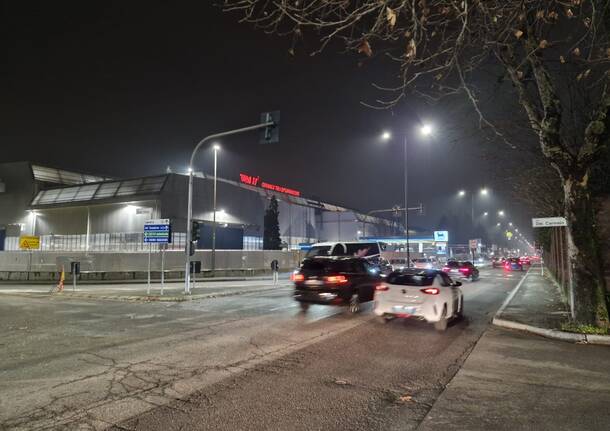 In viale Cadorna a Legnano all'ora di punta per il traffico