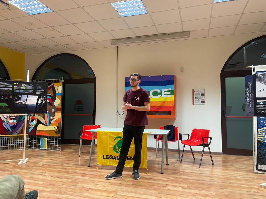 Inaugurata a Canegrate una mostra sugli orrori della guerra