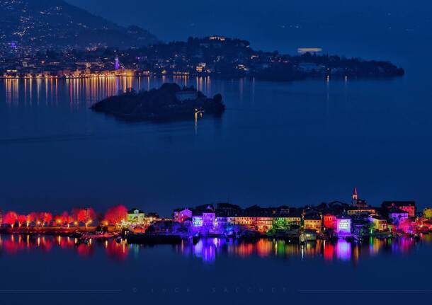 isola dei pescatori luci e colori per natale 