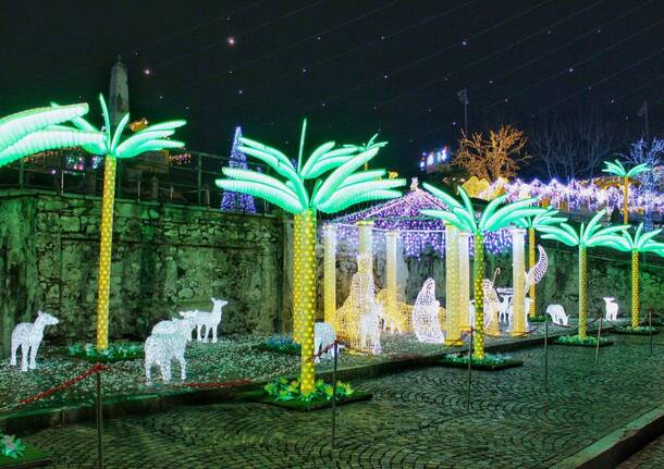 Le lucine di Natale a Leggiuno, nel 2025