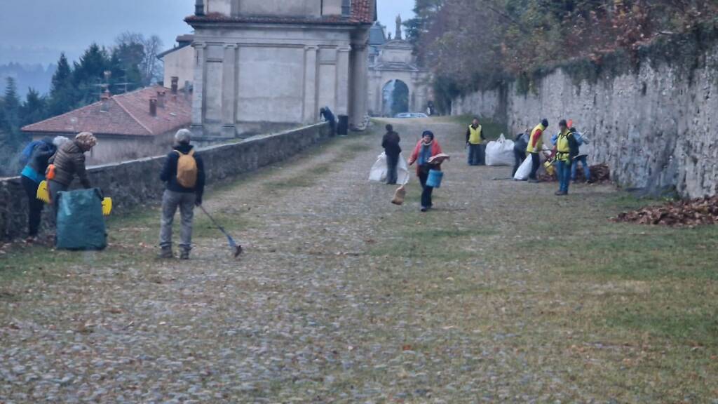la pulizia del sacro monte per natale