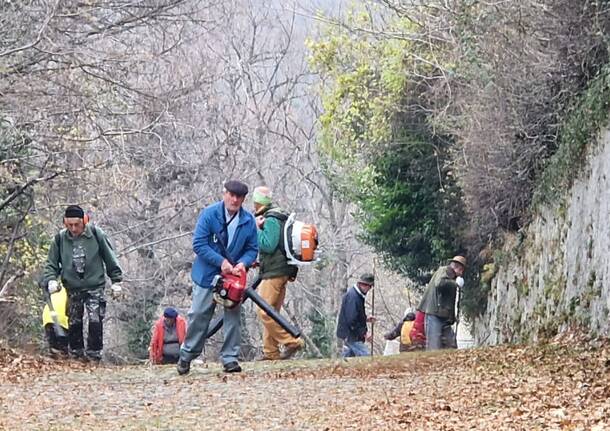 la pulizia del sacro monte per natale