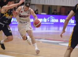 La sfida tra Legnano Basket e Fiorenzuola - Foto di Bernasconi