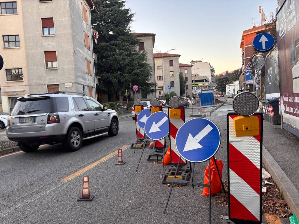 Lavori per la ciclabile in viale Belforte 